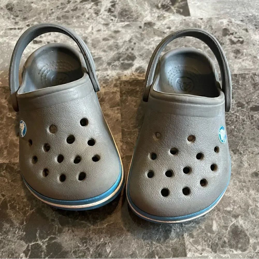 CROCS SHOES